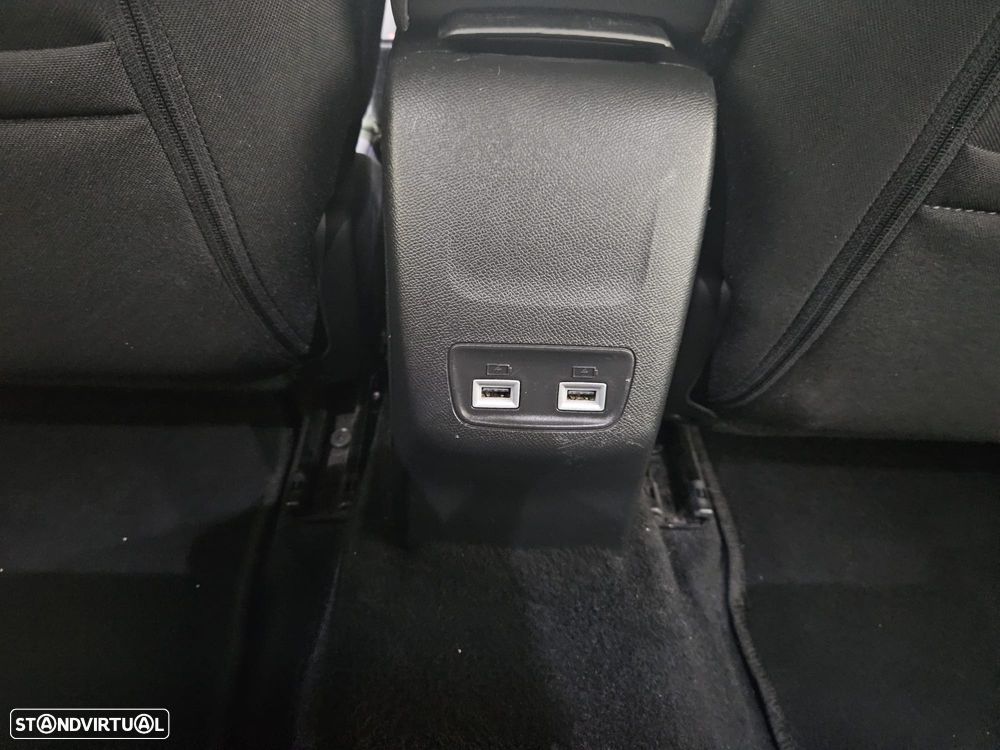 Peugeot 2008 1.5 BlueHDi Allure Pack - 28