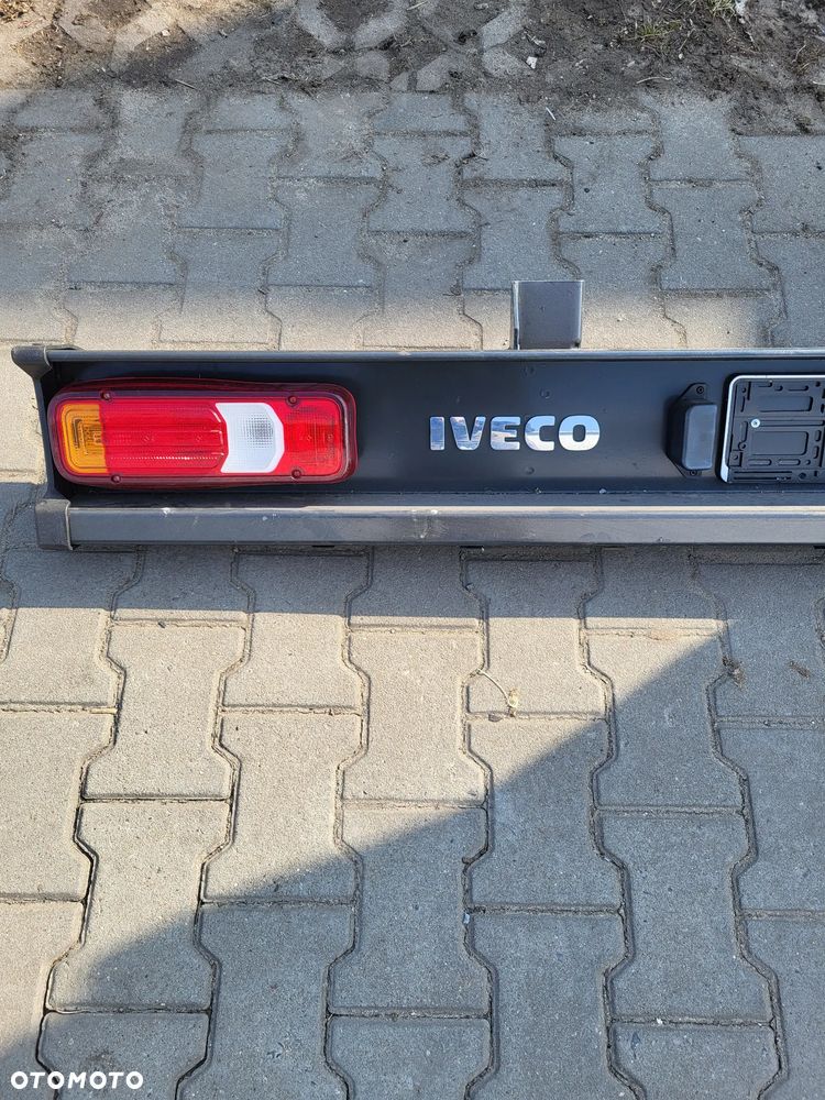 IVECO DAILY ZDERZAK TYLNY BELKA TYLNA TYŁ LAMPY 213CM - 2
