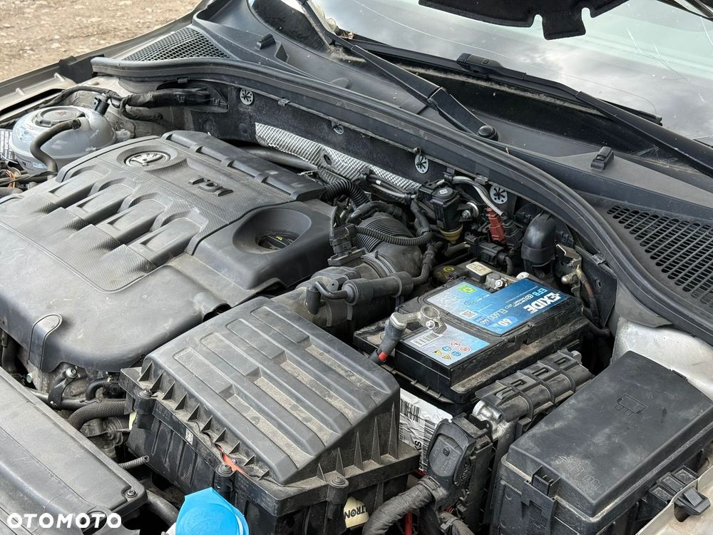 Skoda Octavia 2.0 TDI Style DSG - 11