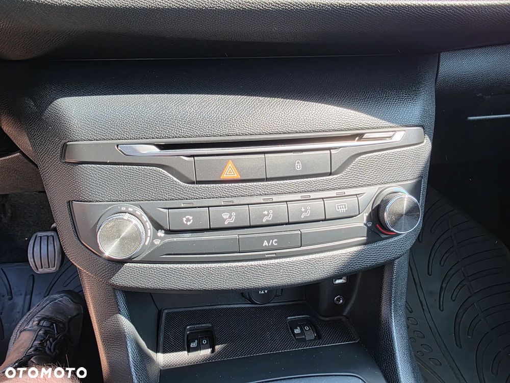Peugeot 308 1.2 VTi/PureTech Active - 29