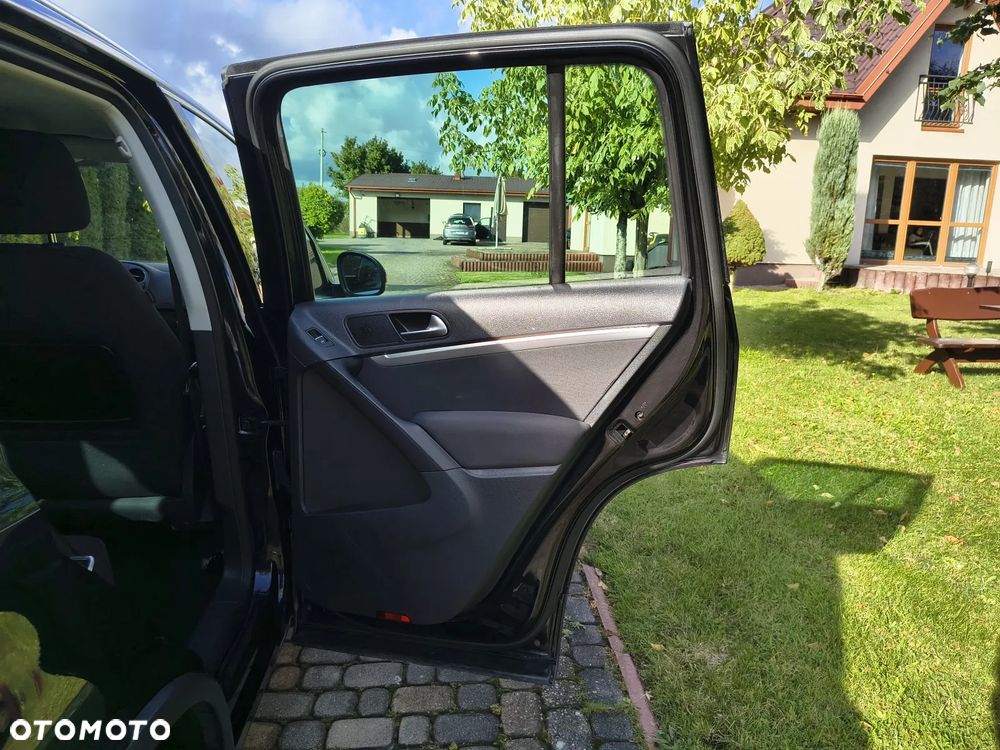 Volkswagen Tiguan ver-2-0-tdci-4x4-individual - 17