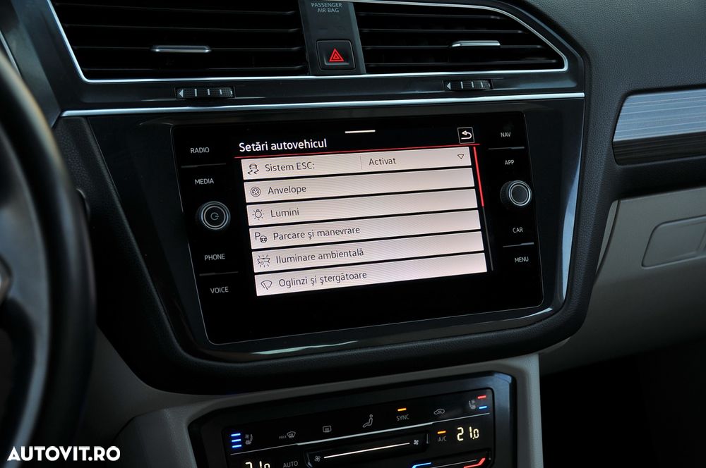 Volkswagen Tiguan 2.0 TDI SCR 4MOTION DSG Elegance - 21