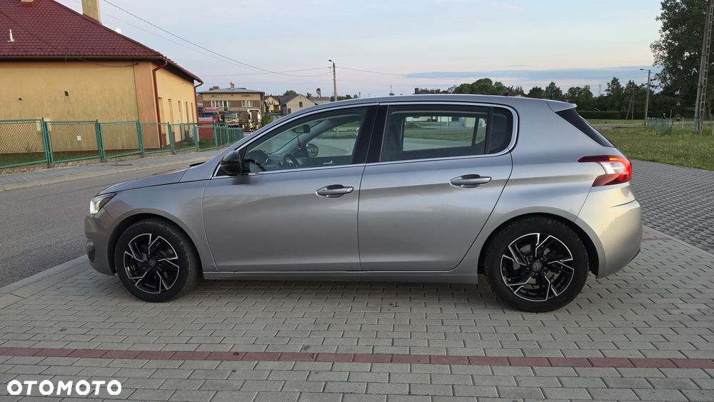 Peugeot 308 ver-1-6-e--hdi-allure-s-s - 2