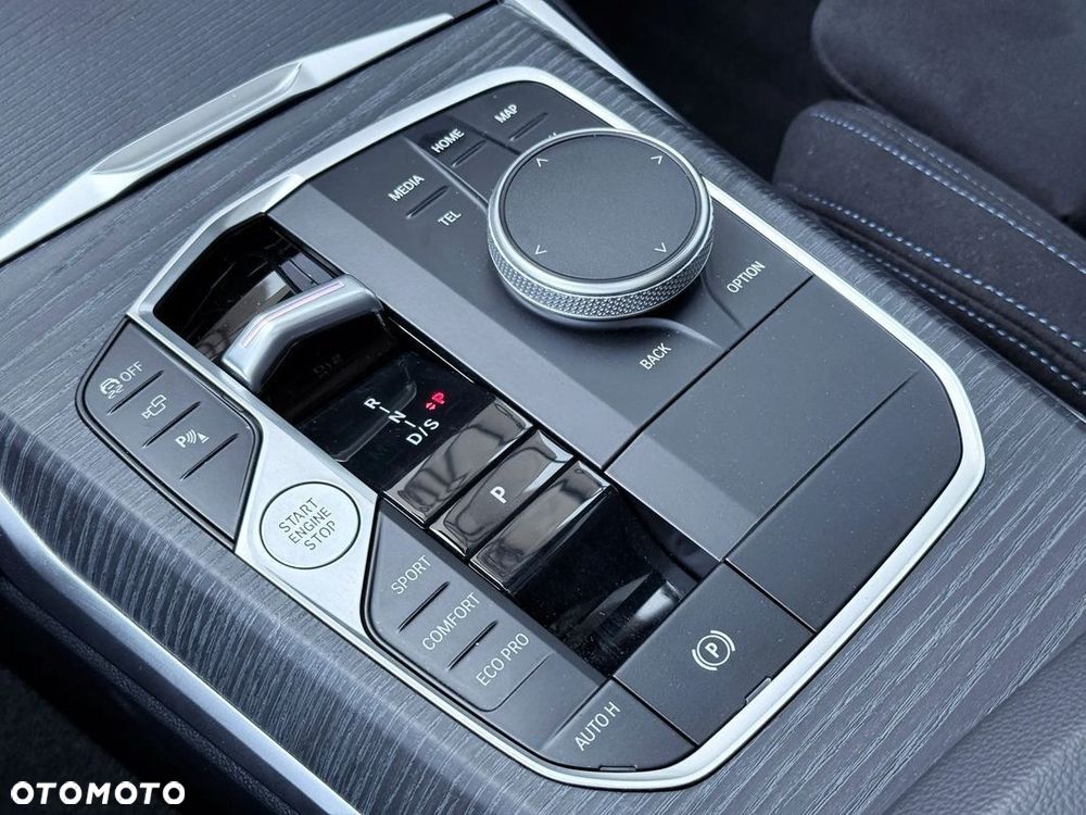 BMW Seria 3 320d xDrive M Sport - 18