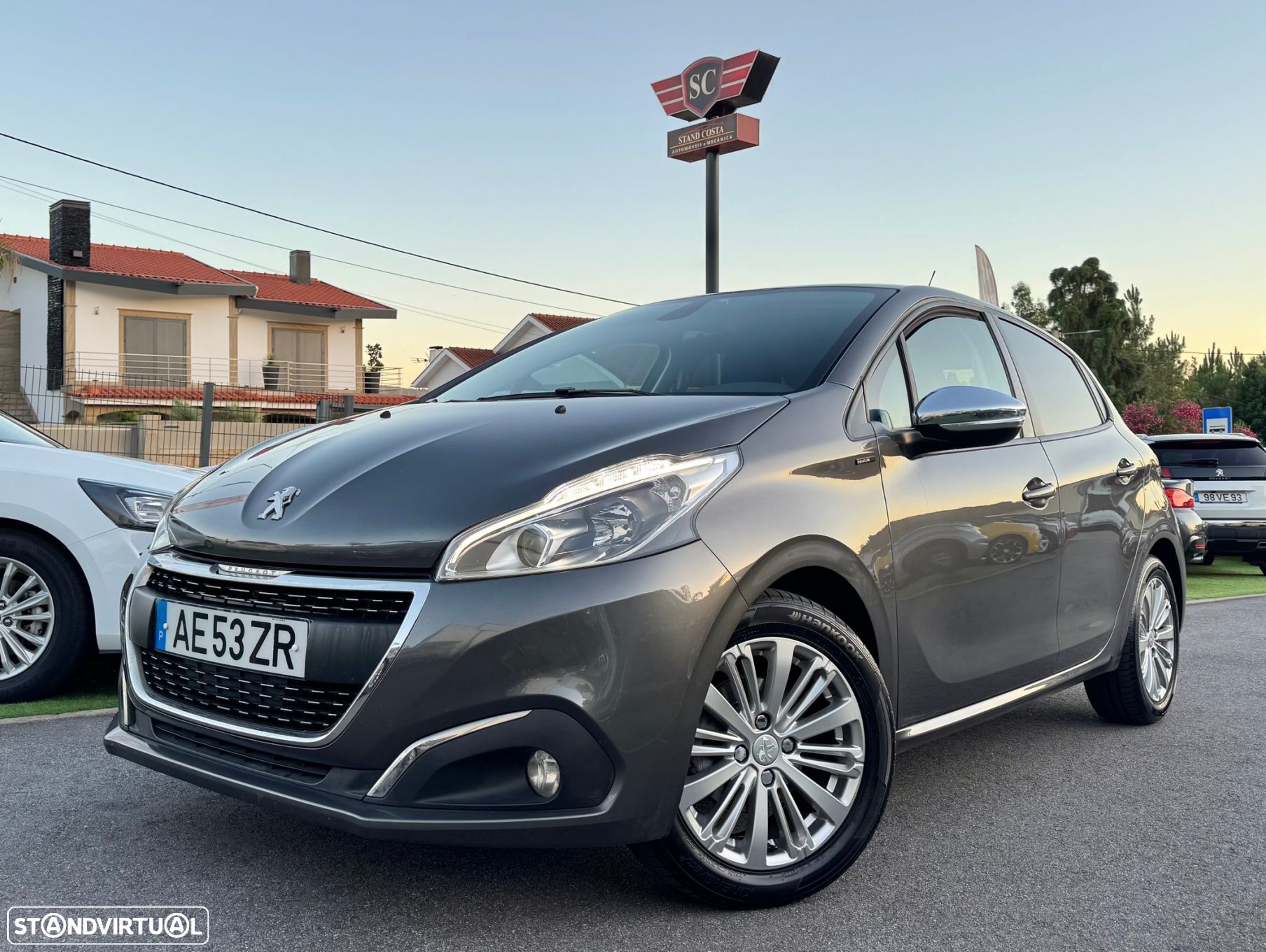 Peugeot 208 1.2 PureTech Style - 1