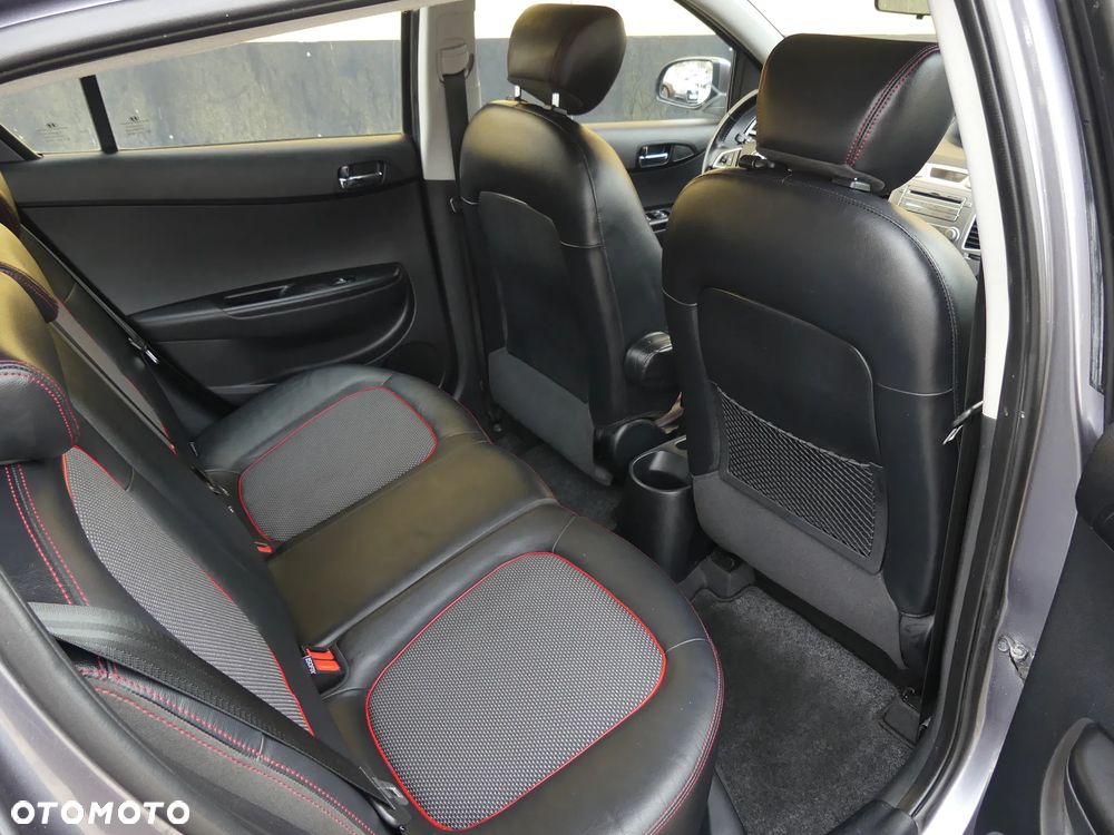 Hyundai i20 1.4 Comfort - 14