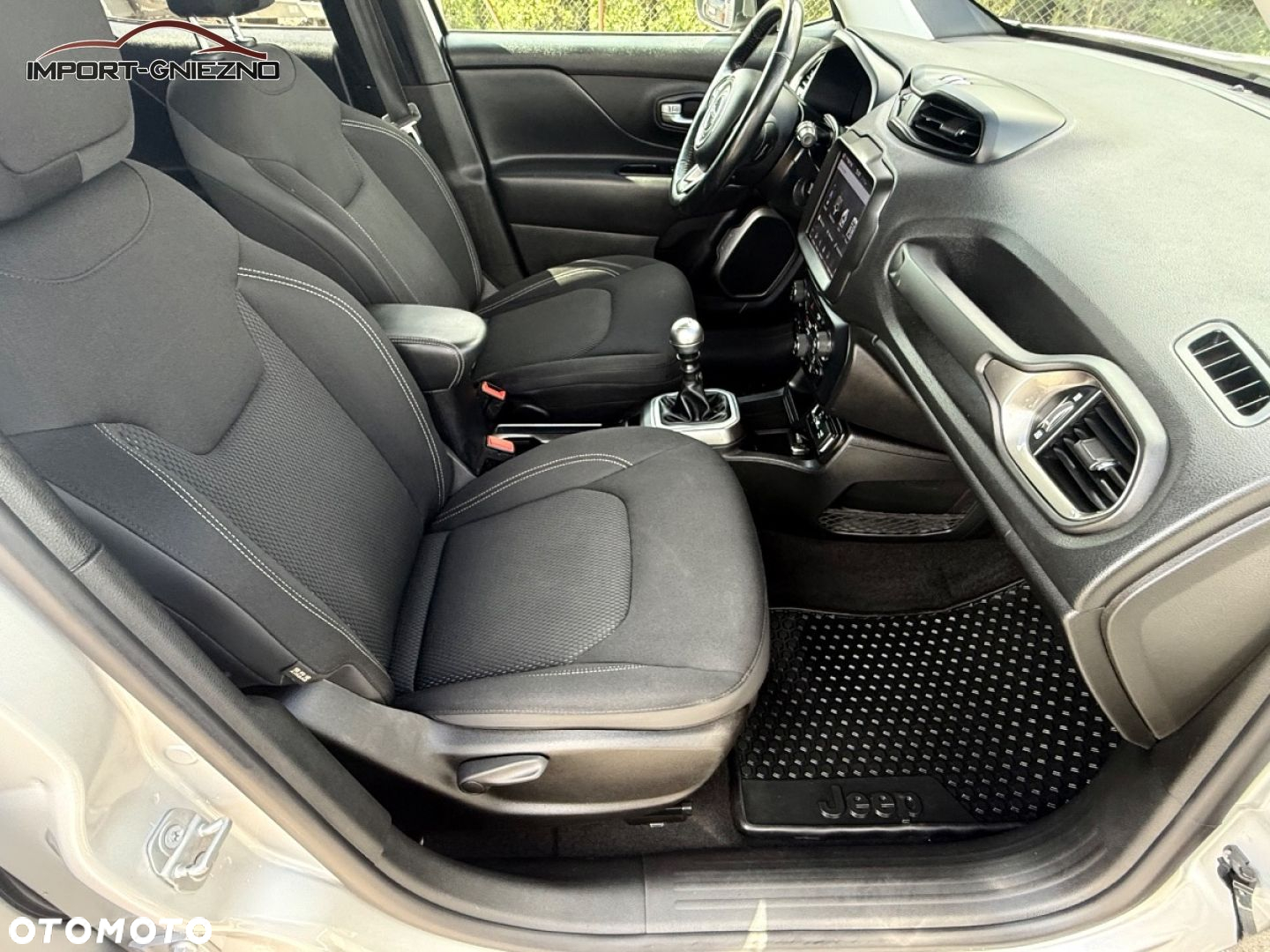 Jeep Renegade - 20