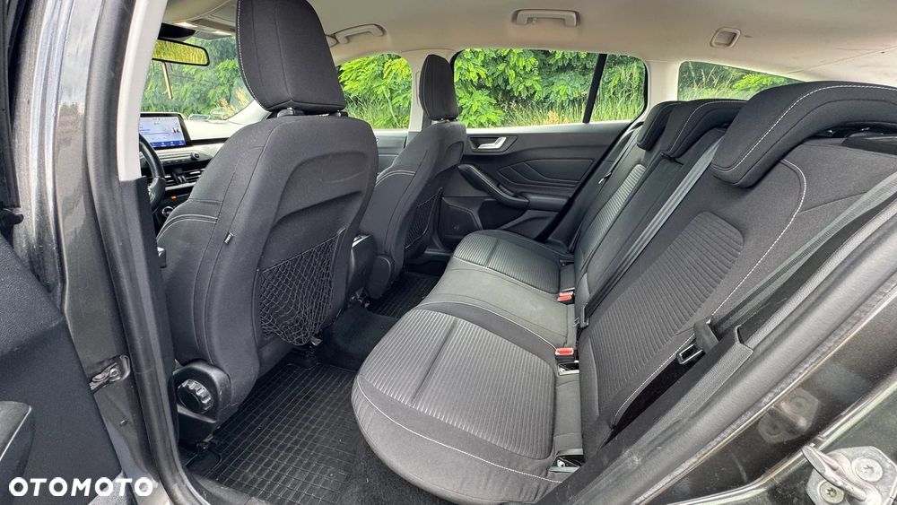 Ford Focus 2.0 TDCi Titanium ASS - 11