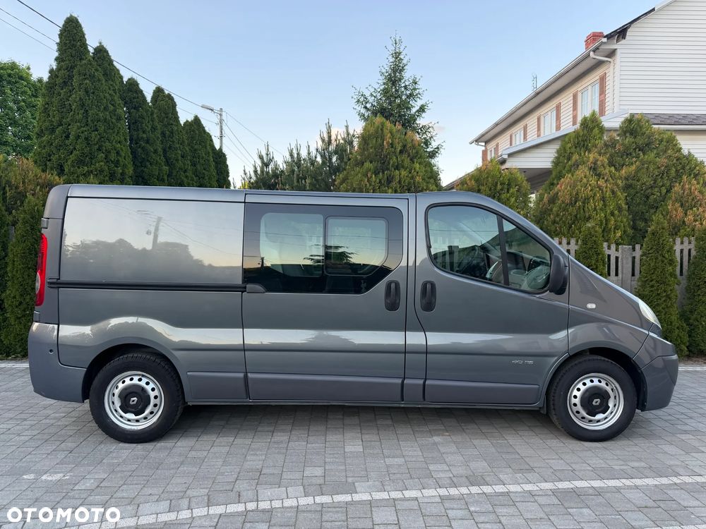 Renault TRAFIC - 12