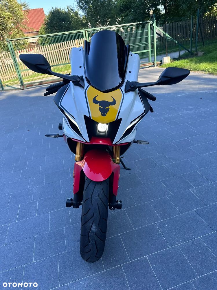 Yamaha R7 - 28