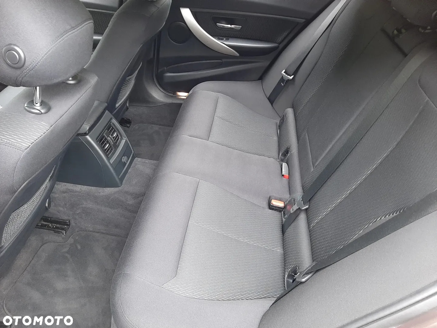 BMW Seria 3 320d Sport Line EU6 - 15