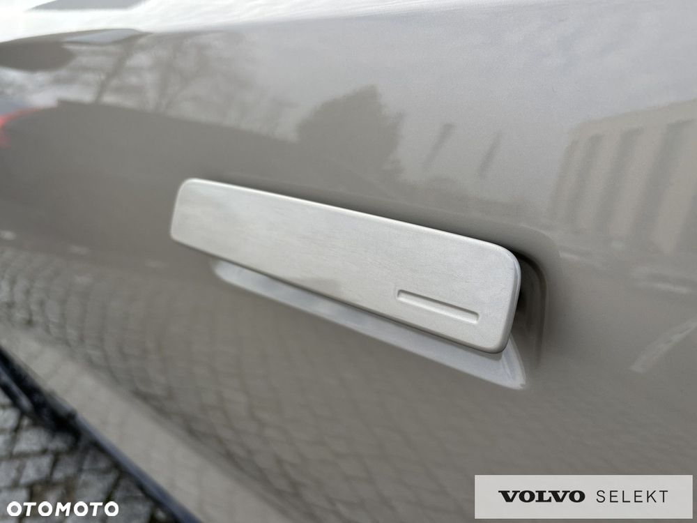 Volvo EX90 - 6