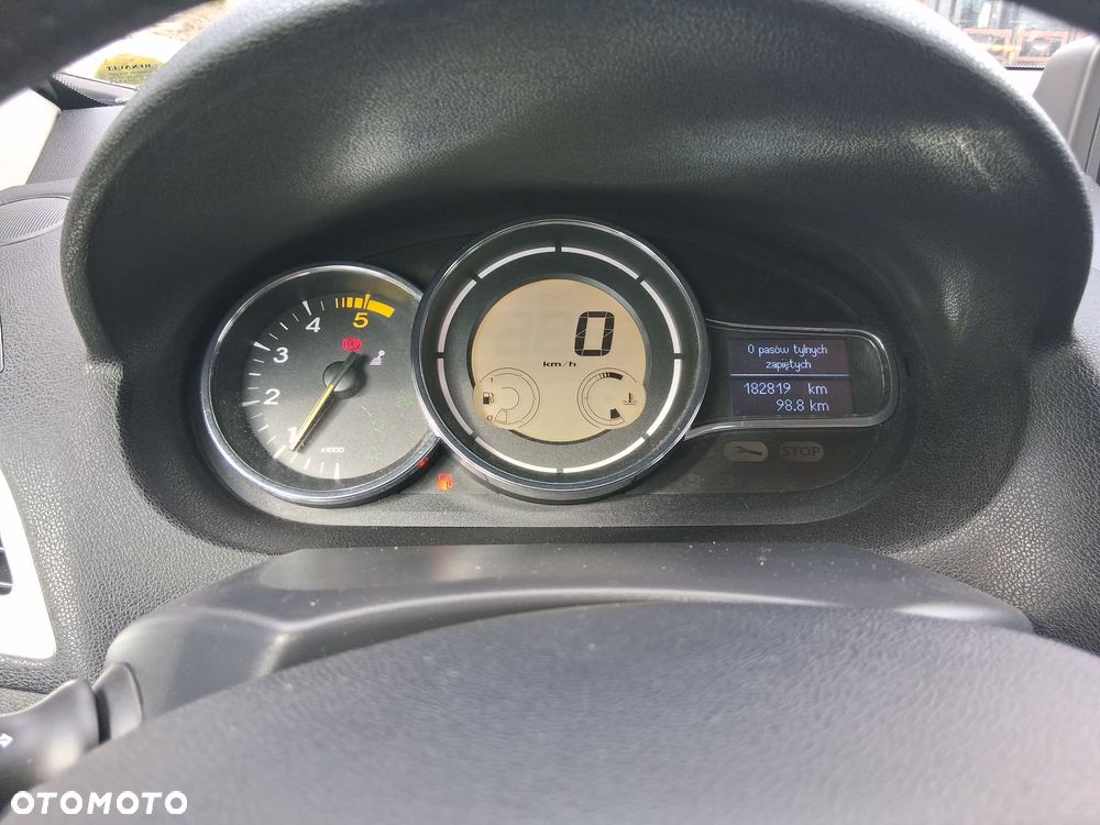 Renault Megane 1.9 dCi FAP Dynamique - 23