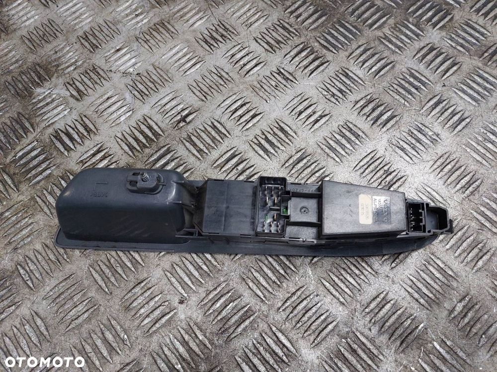 PANEL STEROWANIA SZYB VOLVO V40 I S40 I 30638535 - 3
