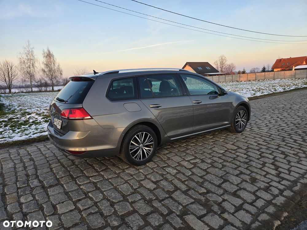 Volkswagen Golf 1.6 TDI BlueMotion Technology Allstar - 7