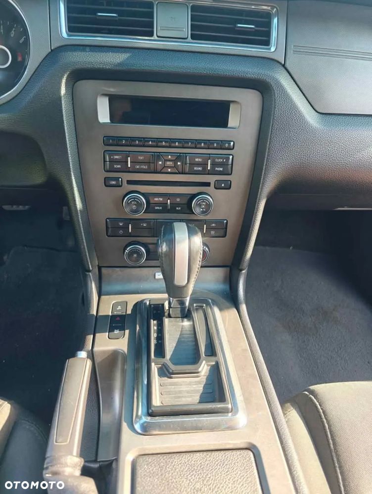 Ford Mustang 3.7 V6 - 8