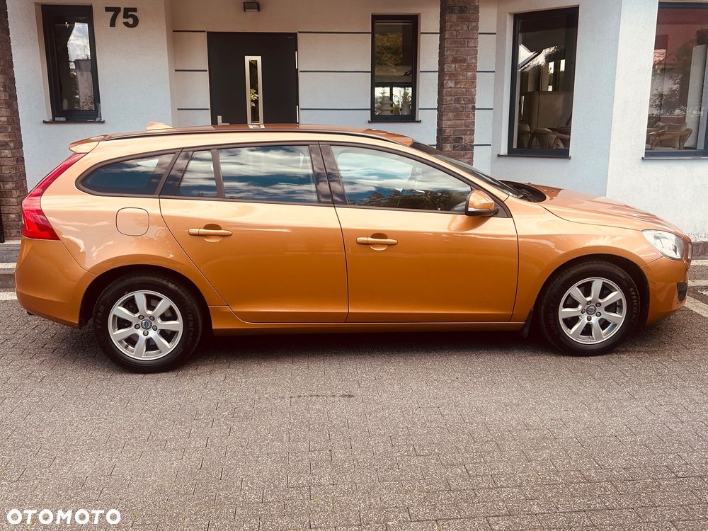 Volvo V60 T3 Edition Pro - 13