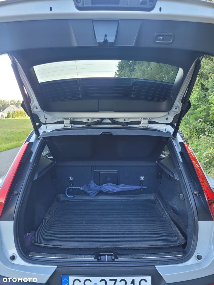 Volvo XC 40 T4 R-Design - 28