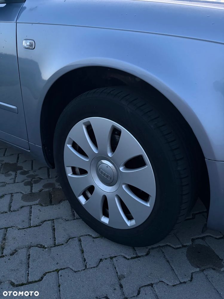Audi A4 Limousine - 11