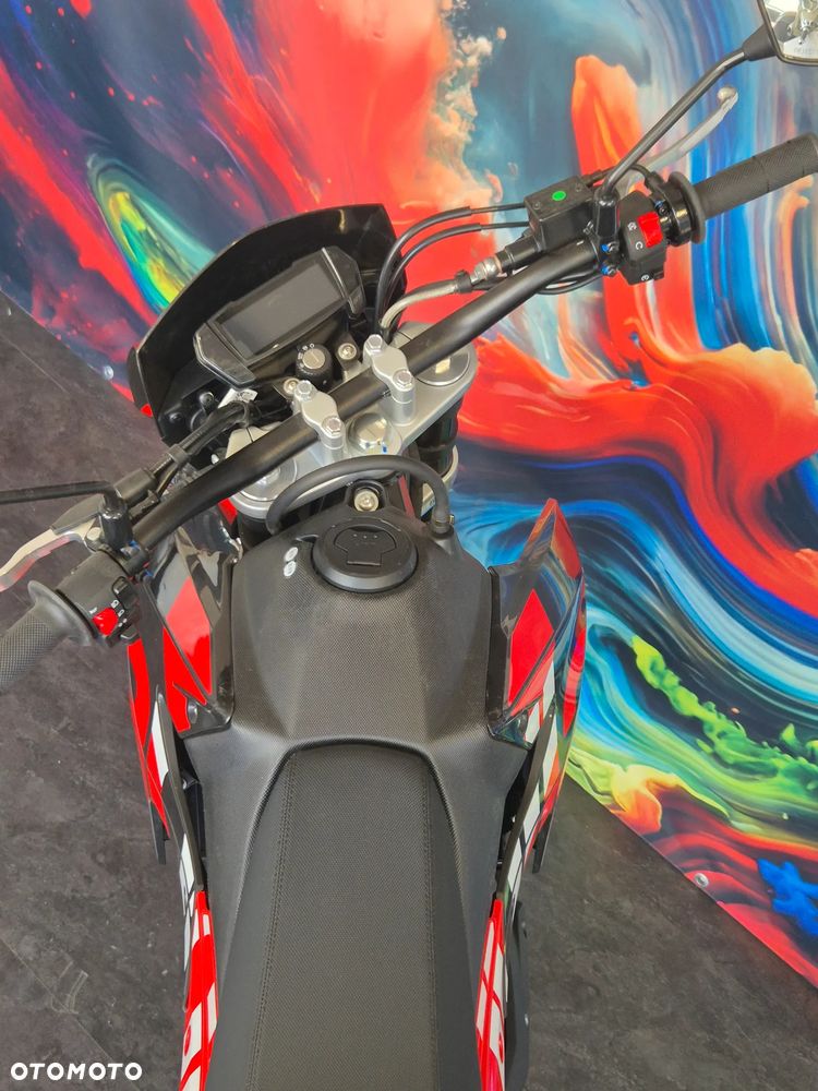 Aprilia RX - 9