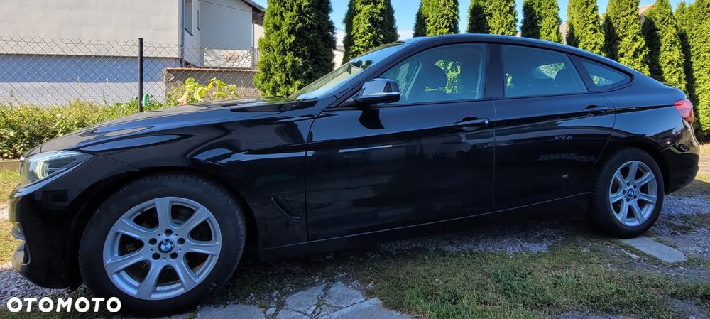 BMW 3GT 320i xDrive - 16