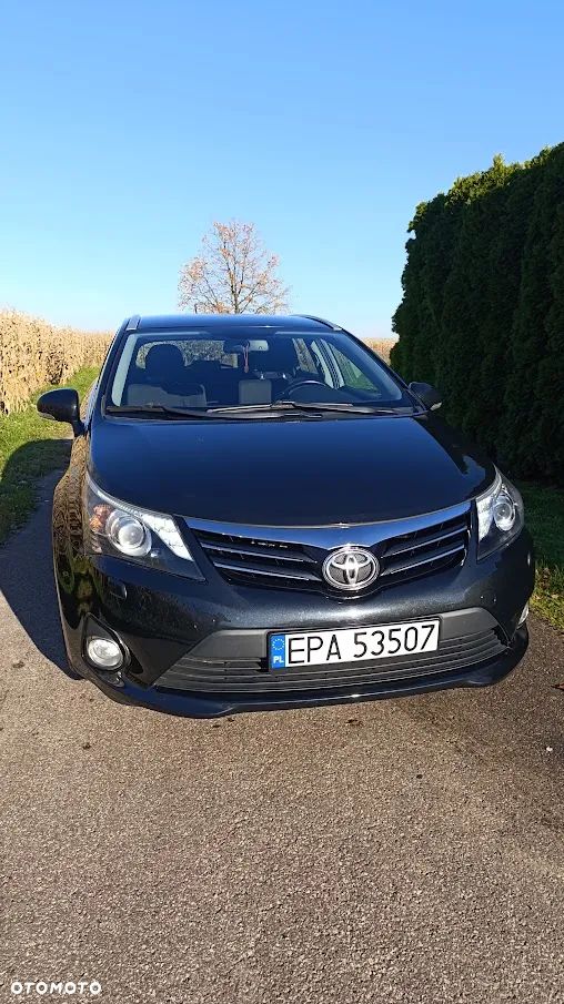 Toyota Avensis Combi 2.0 D-4D - 2