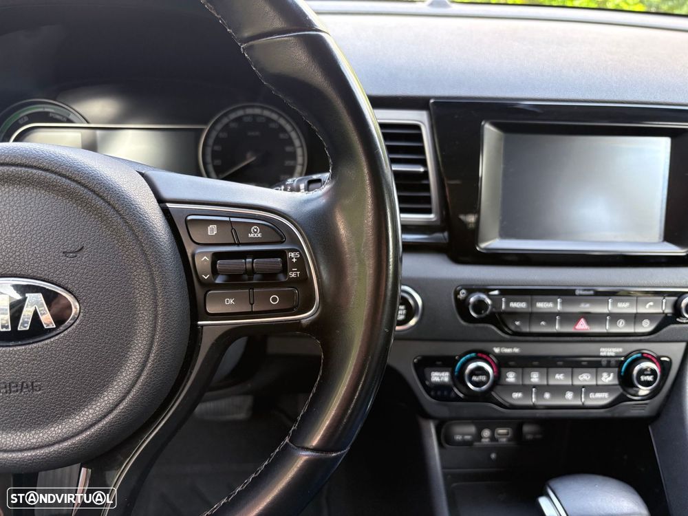 Kia Niro 1.6 GDi HEV Tech - 38