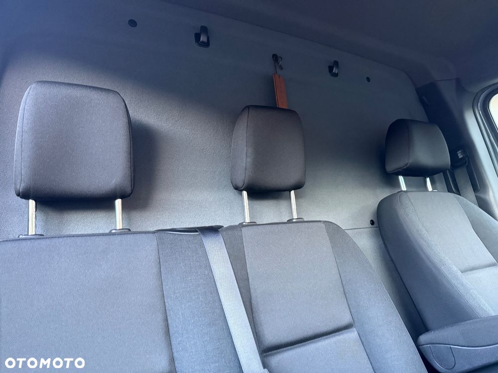 Mercedes-Benz Sprinter - 6