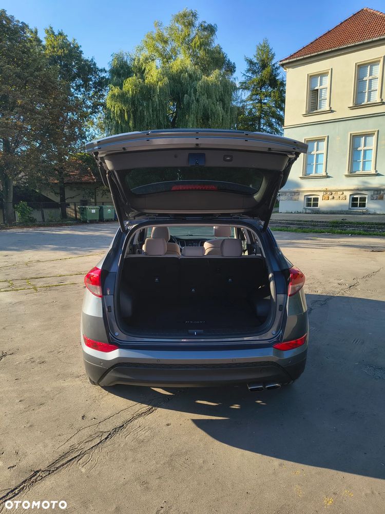 Hyundai Tucson - 16