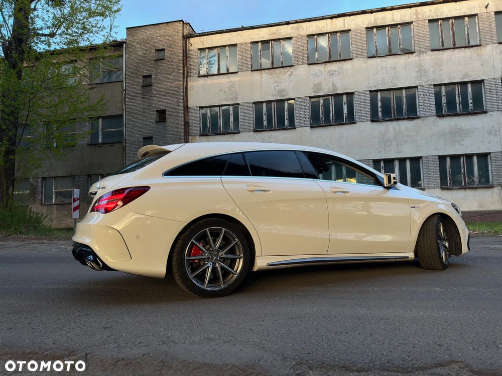 Mercedes-Benz CLA - 30