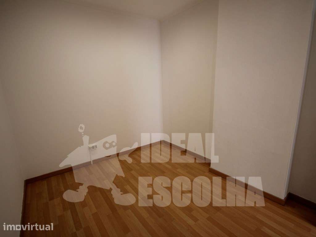 LOJA 140 000€ MONTE DA CAPARICA - Grande imagem: 5/9