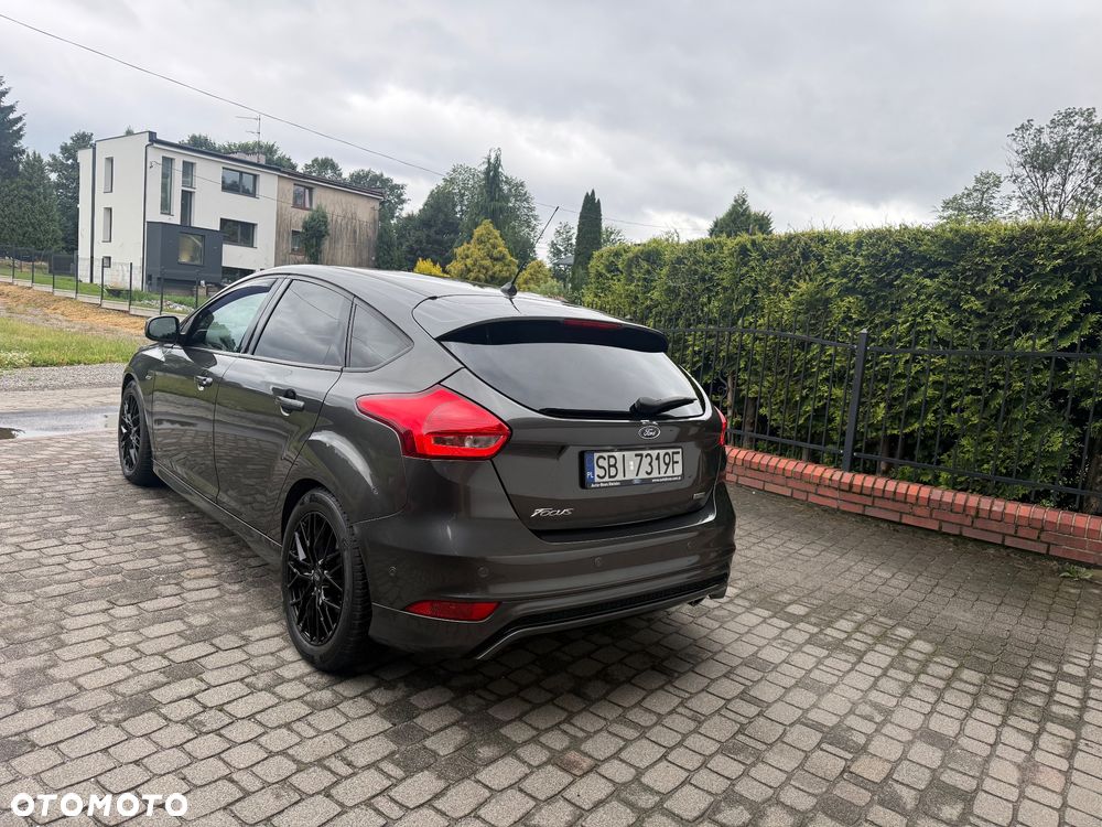 Ford Focus 1.5 EcoBoost ST-Line - 3