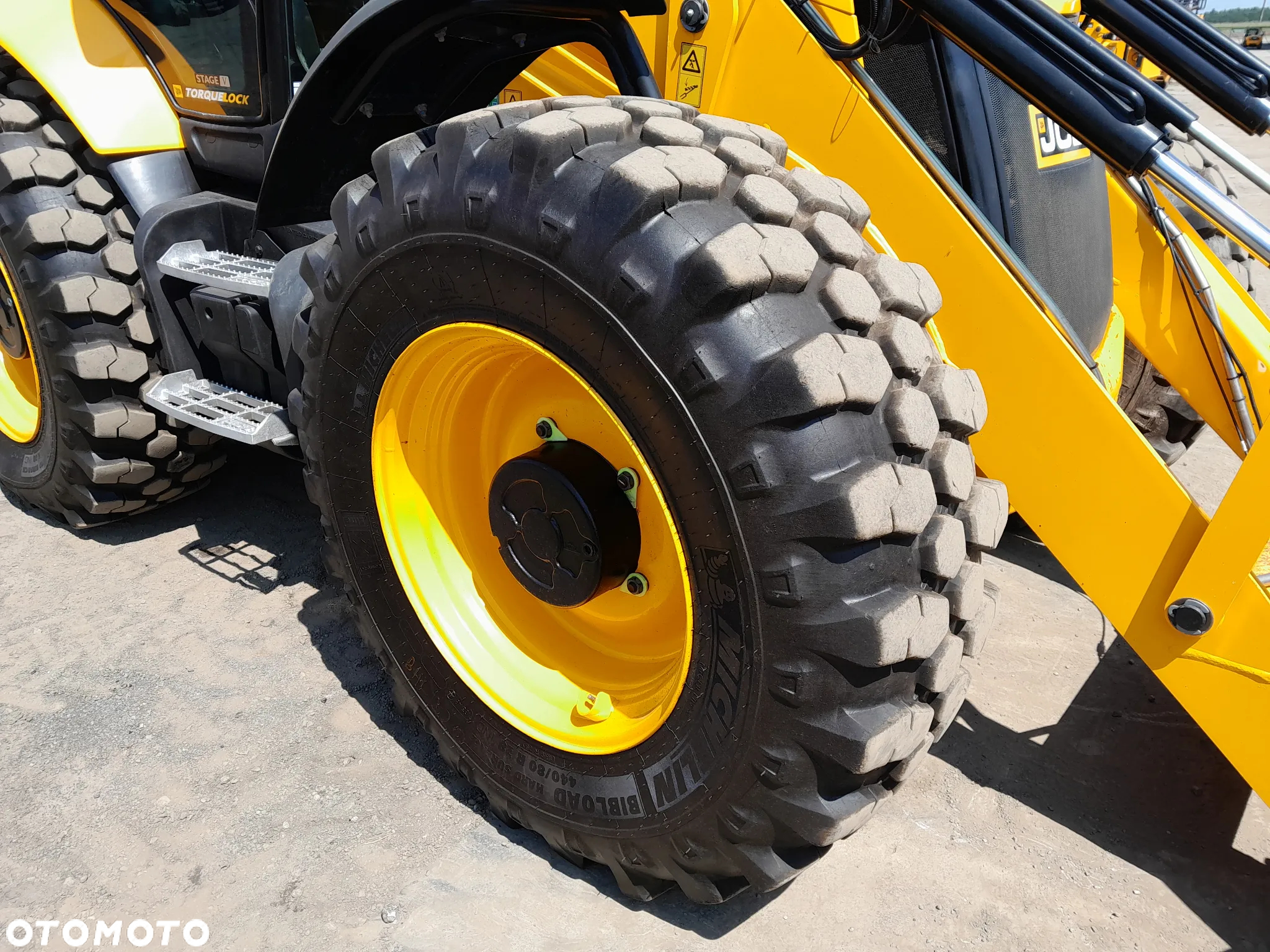 JCB JCB 4CX DUALDRIVE - 18