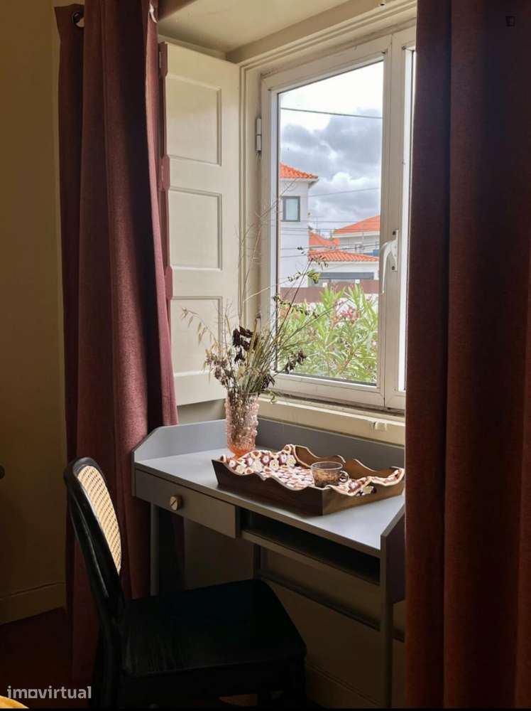 Quarto - localizado em Ajuda Lisbon - Grande imagem: 4/11