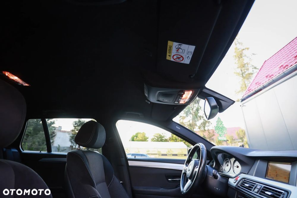 BMW Seria 5 520d - 27
