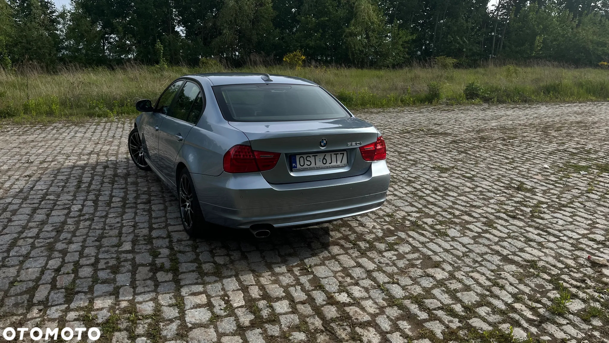 BMW Seria 3 320i - 5