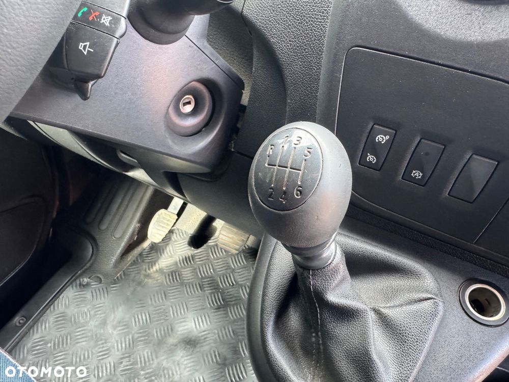 Renault Master 2016 KLIMA Serwis ASO Navi R-Link L1H1 Nowe Opony Michelin z Wojska FR - 12