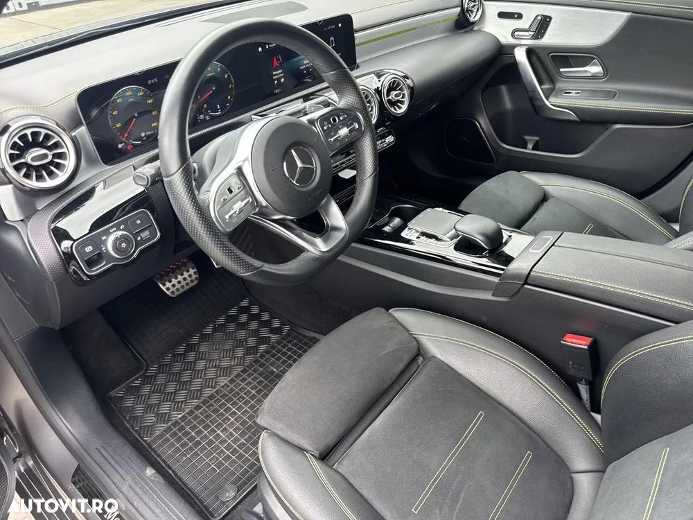 Mercedes-Benz A 250 Aut. - 9