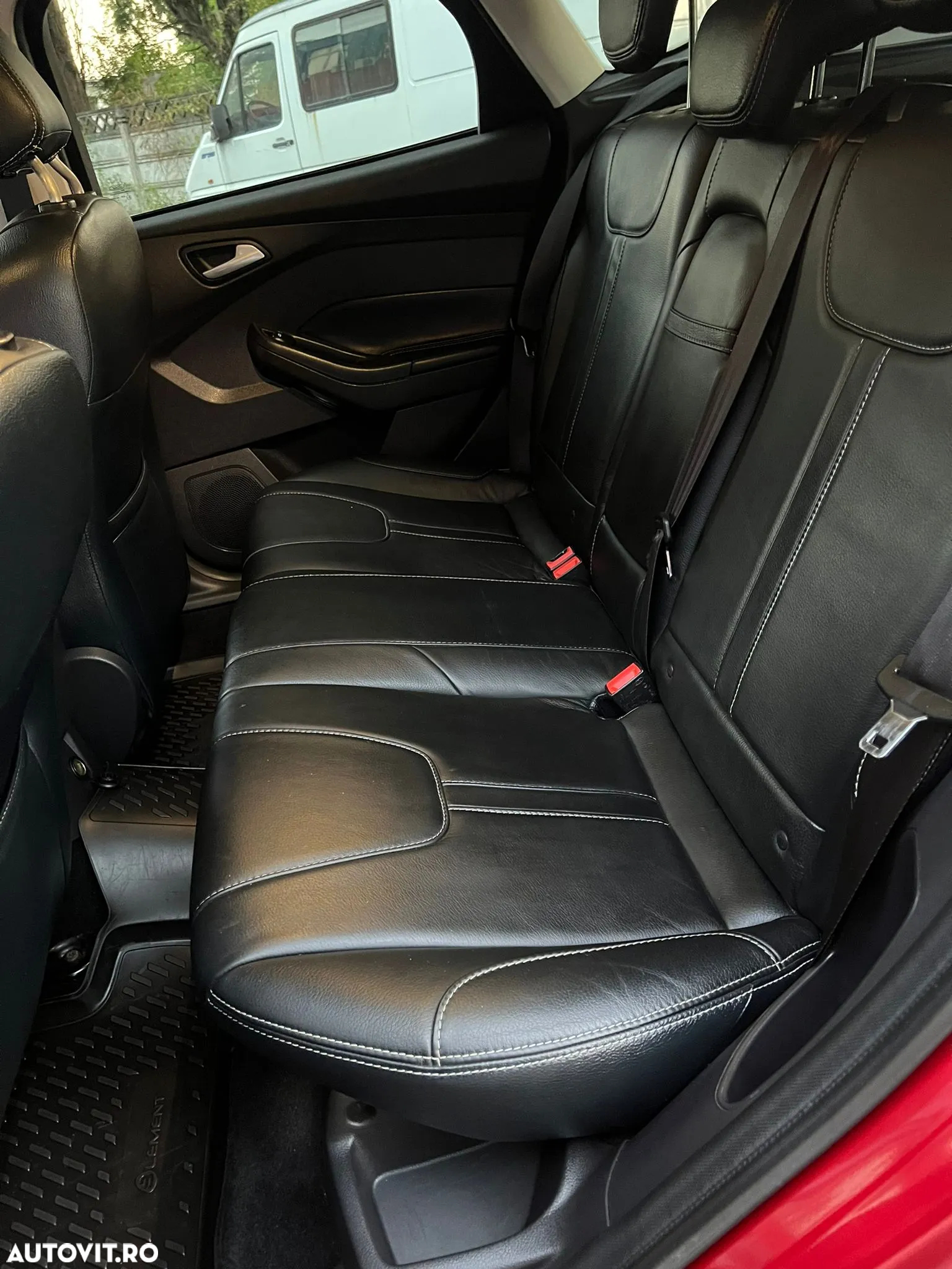 Ford Focus - 10