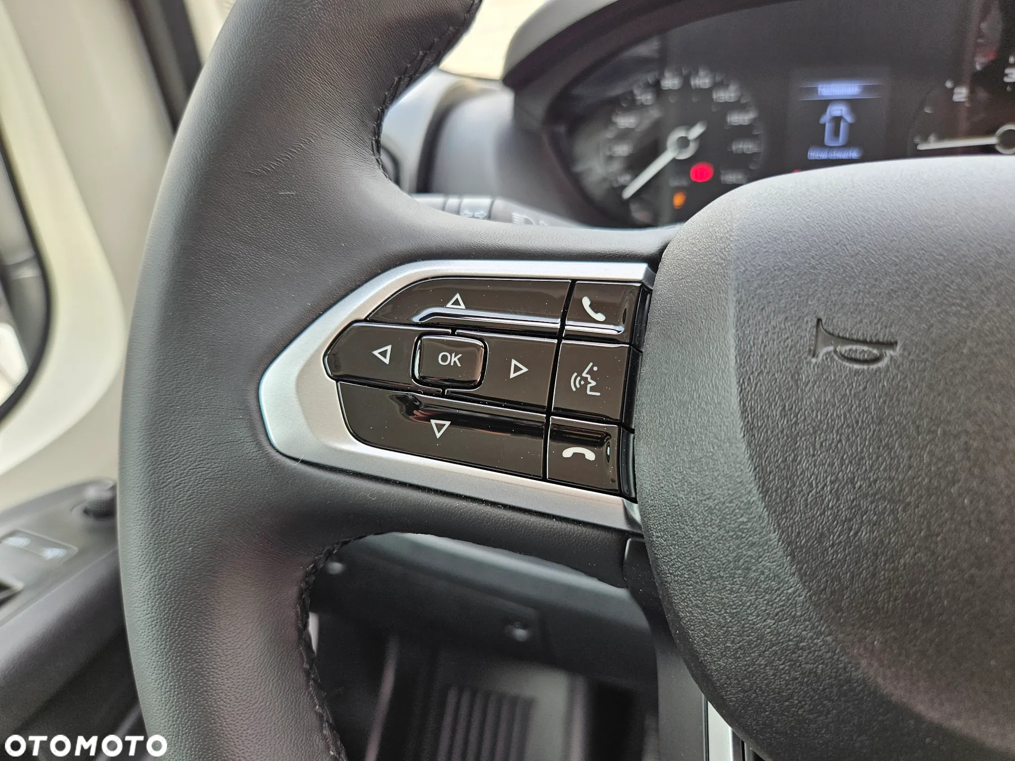 Peugeot Boxer Brygadowy L4H2 Od ręki NOWY Ledy - 29