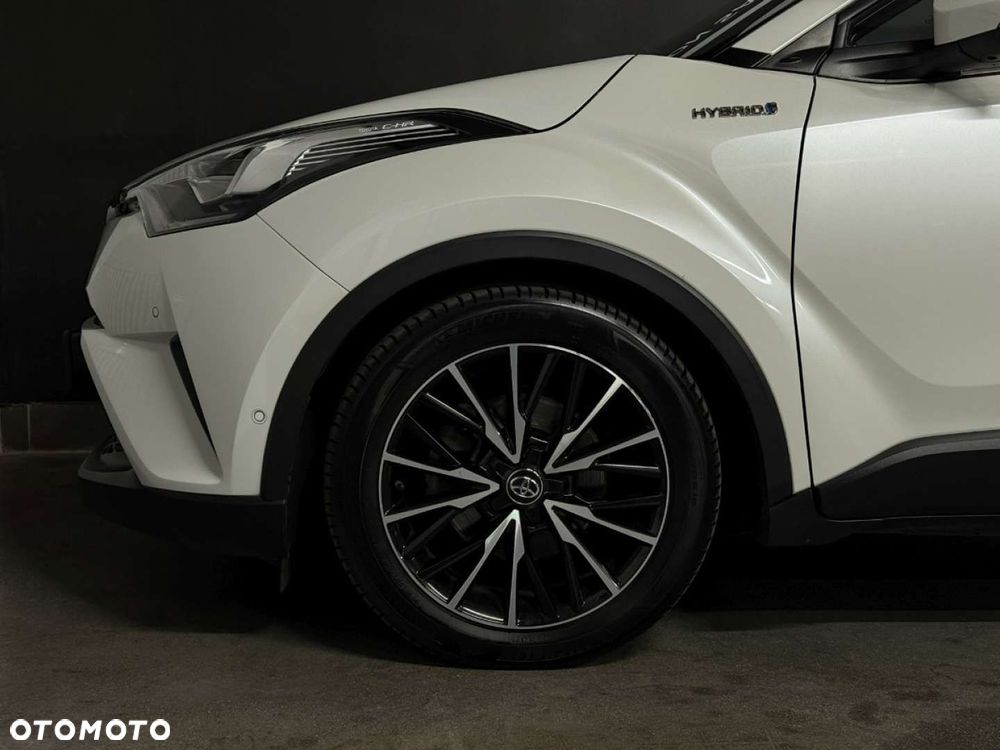 Toyota C-HR Hybrid Lounge - 36