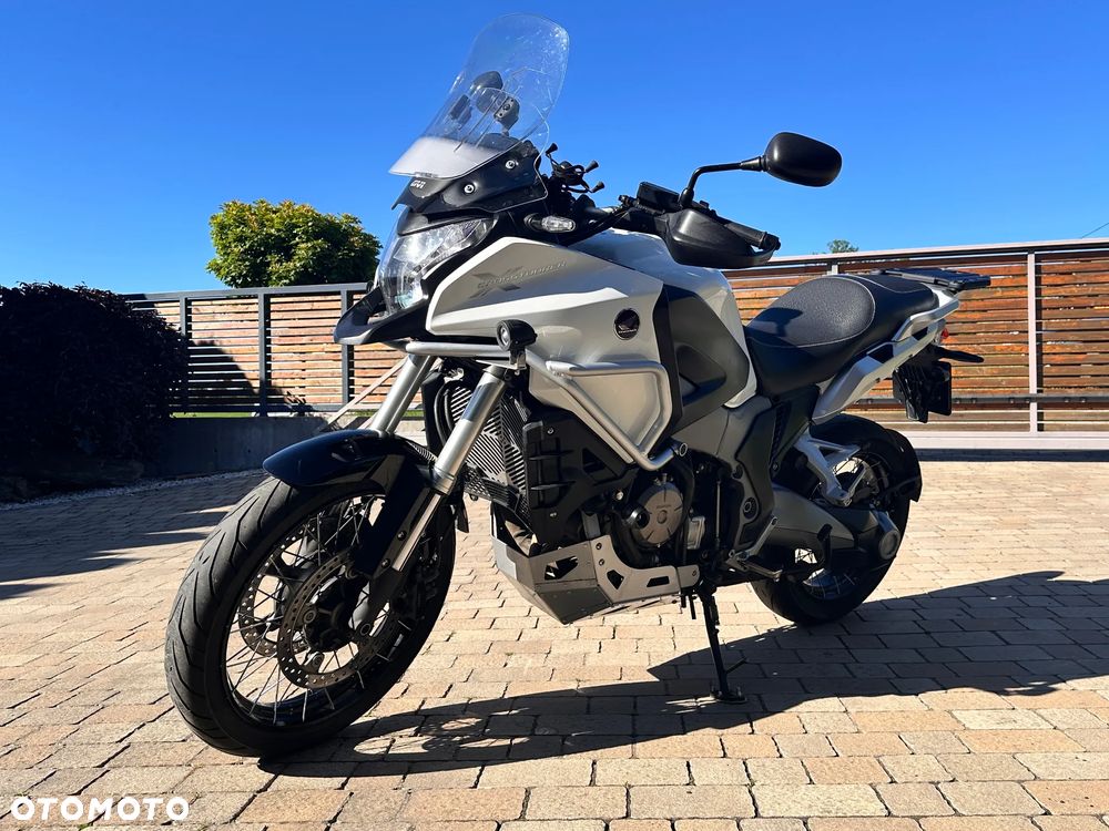 Honda VFR - 2