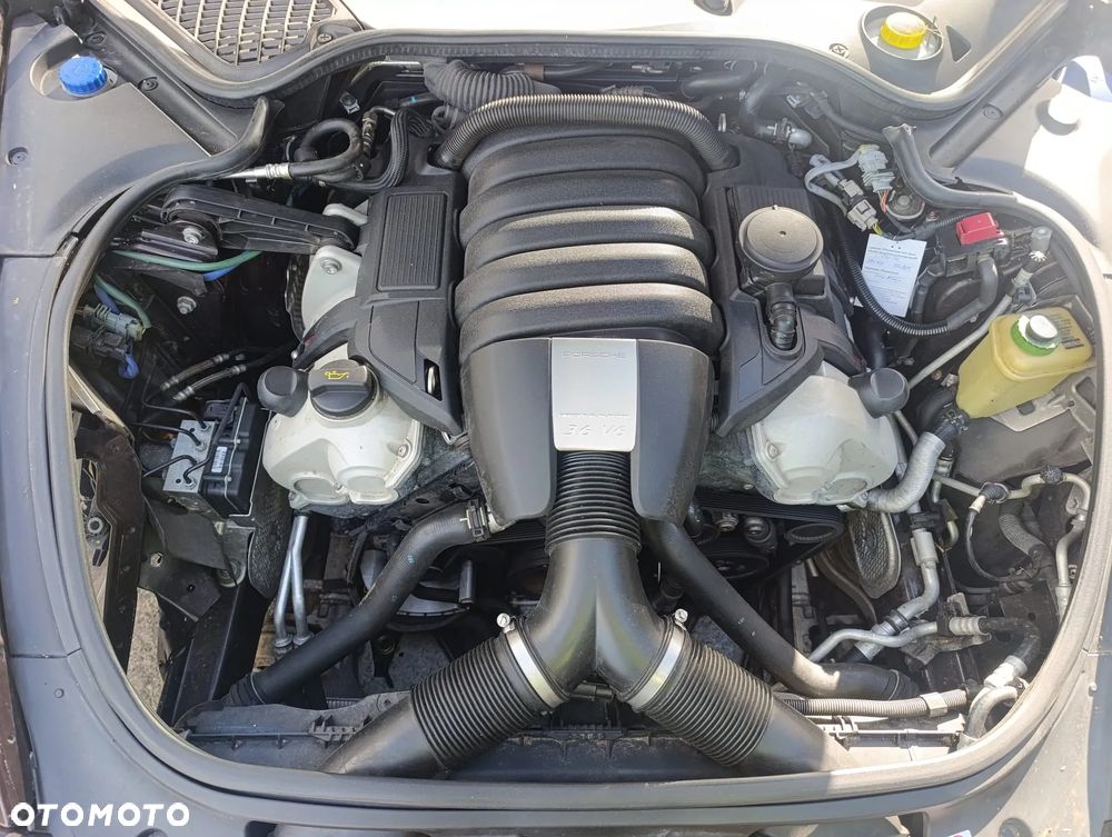 Porsche Panamera 4 - 12