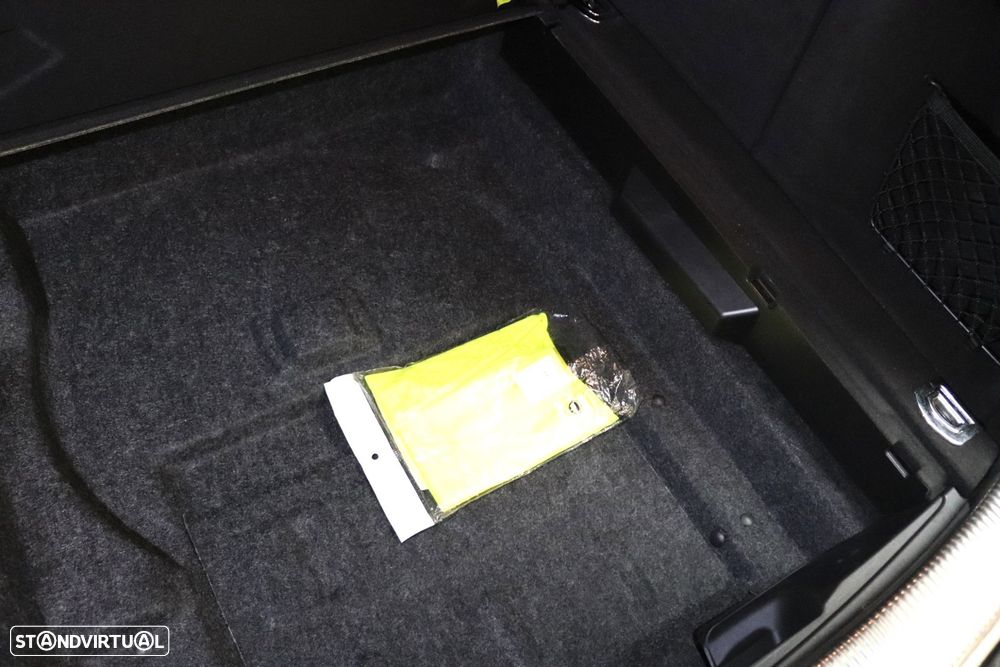 Audi Q5 2.0 TDI Advance - 37