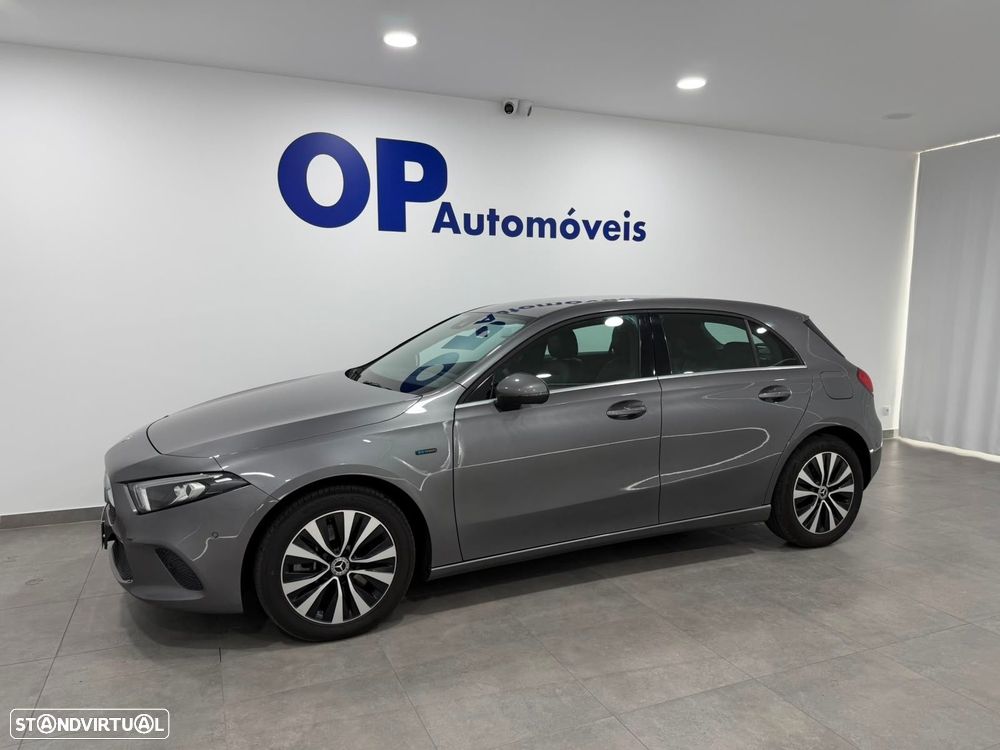 Mercedes-Benz A 250 e Progressive - 3