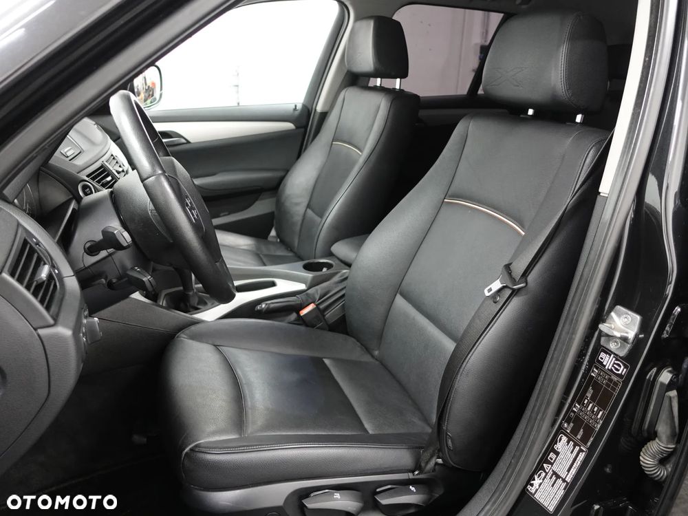 BMW X1 xDrive20i - 21