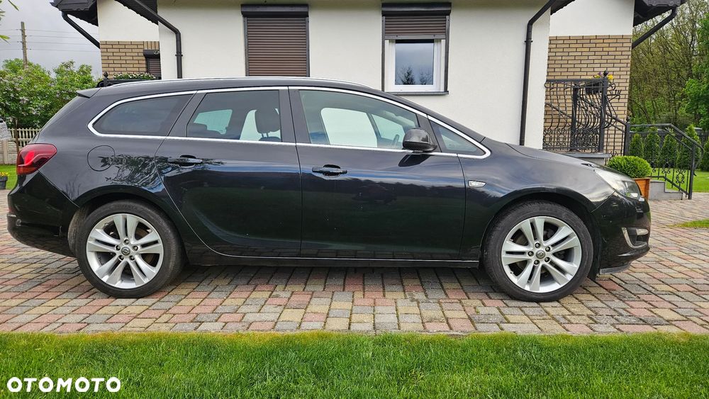 Opel Astra 1.6 CDTI DPF ecoFLEX Start/Stop Exklusiv - 2