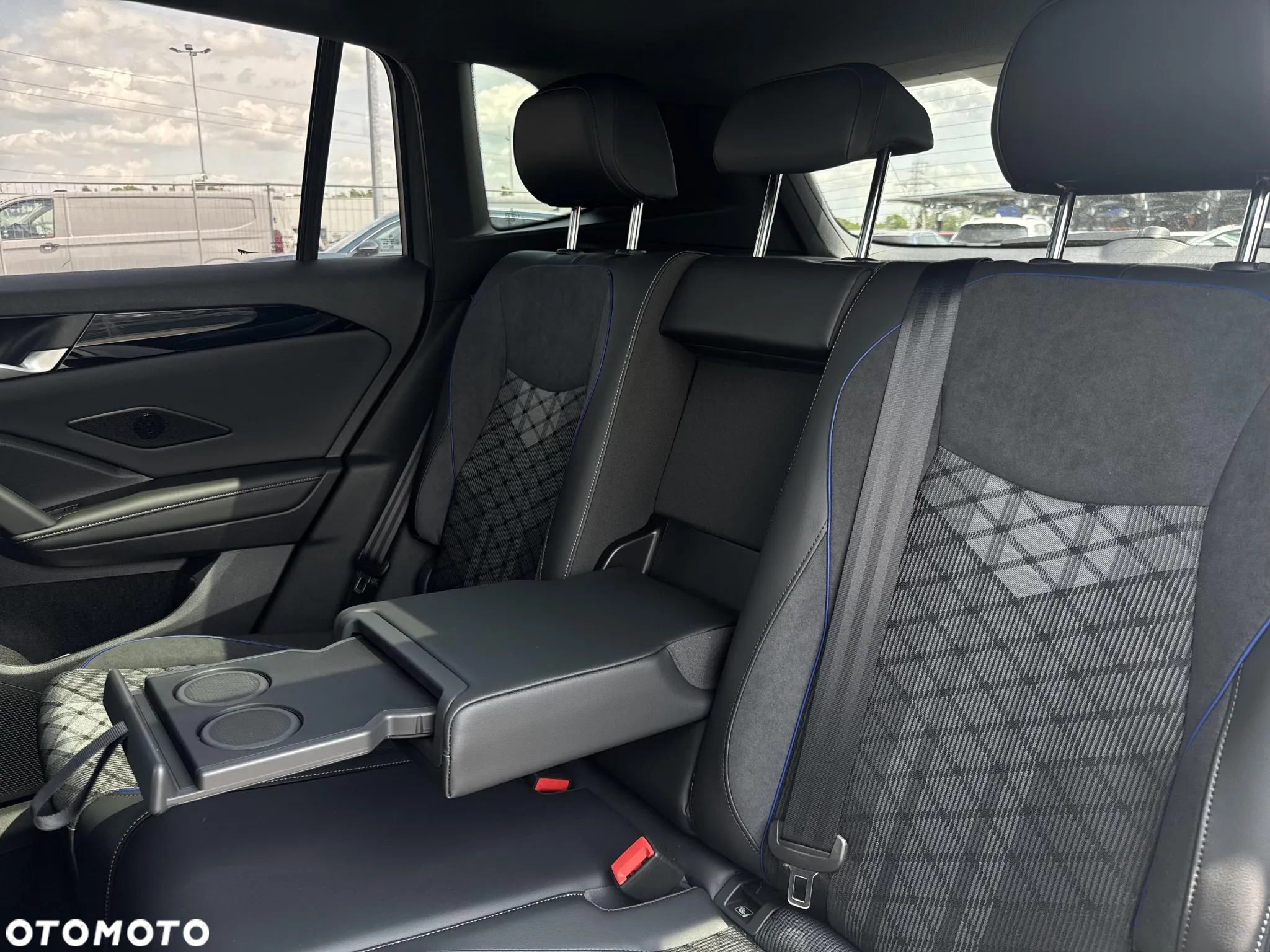 Volkswagen Tiguan 2.0 TSI 4Mot R-Line Plus DSG - 13