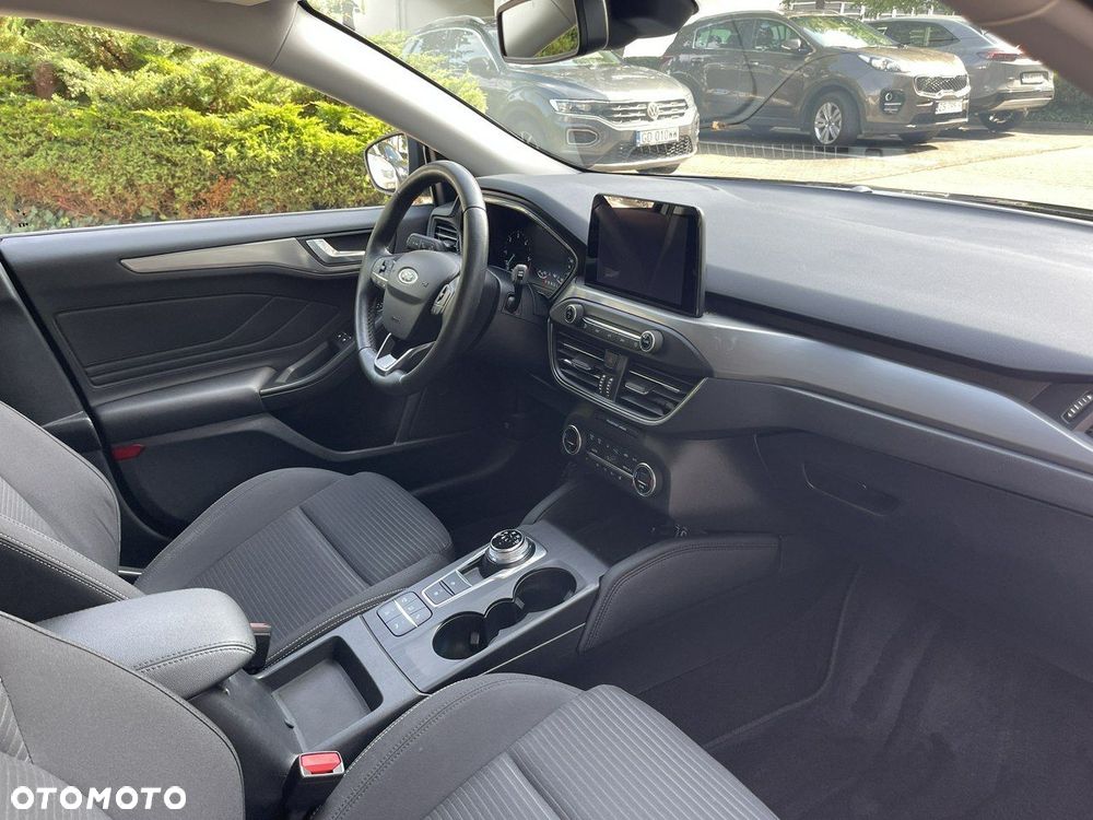 Ford Focus - 30