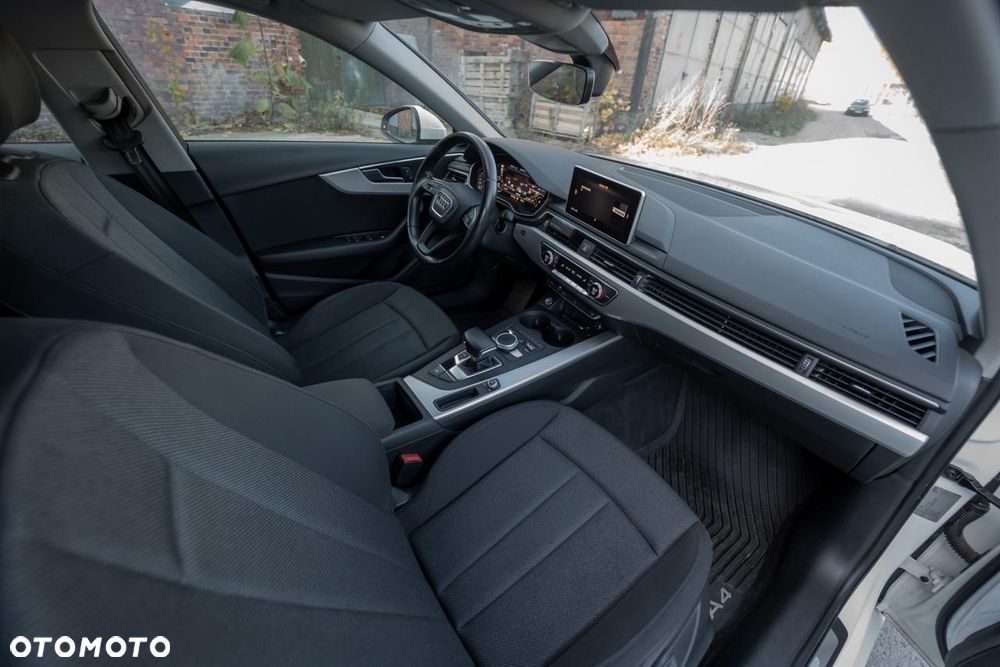 Audi A4 Avant 2.0 TDI S tronic - 33